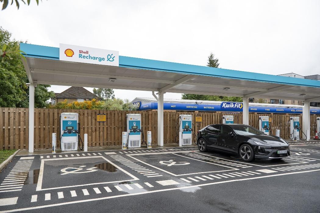 Images Shell Recharge Charging Station