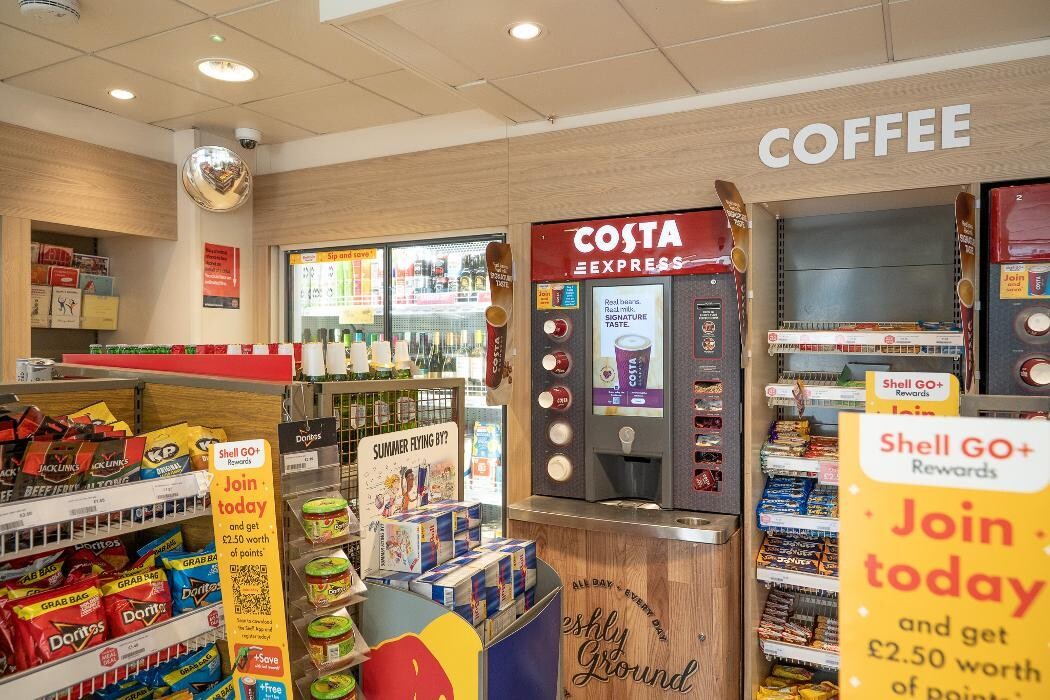 Images Shell Recharge Charging Station