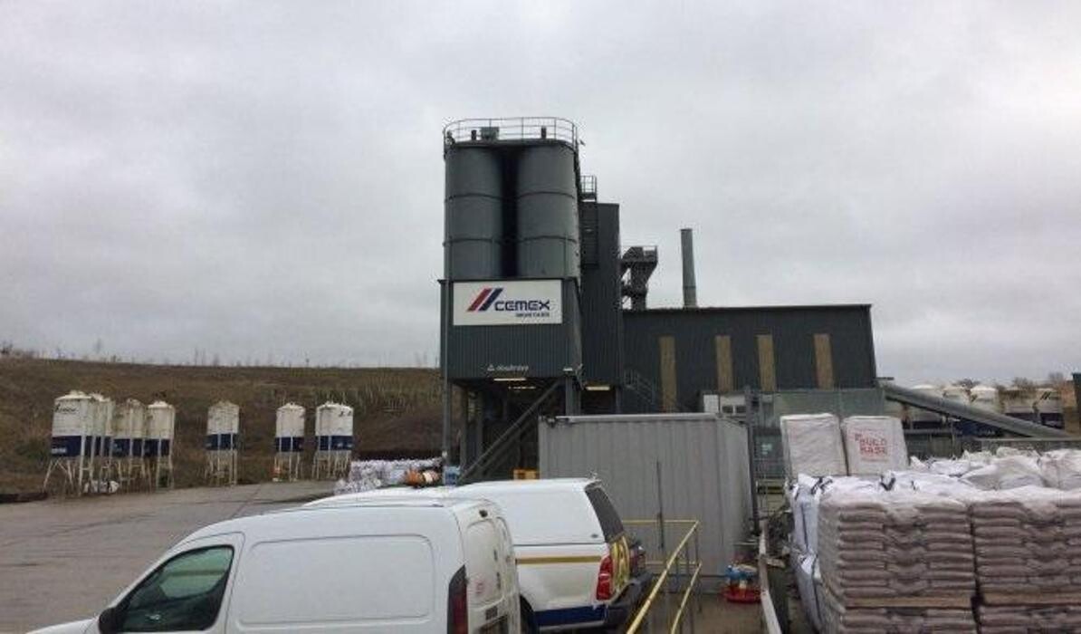 Images Cemex Braintree Ready-mix and Dry Silo Mortar Plant