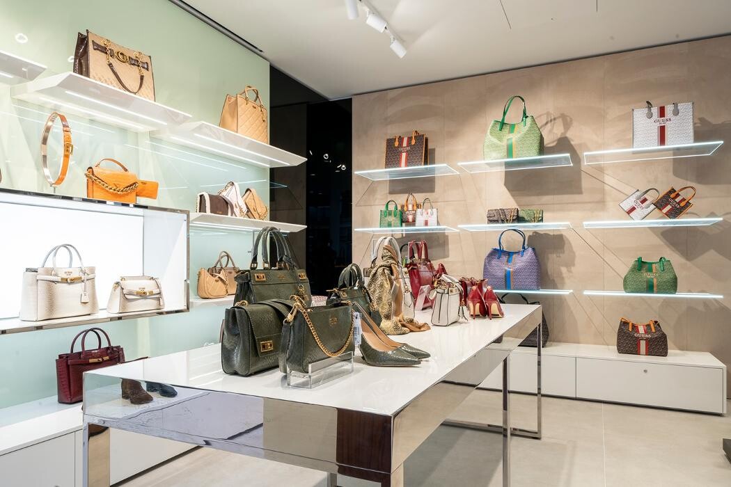 Images GUESS ACCESSORIES