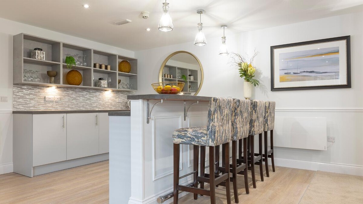 Images Churchill Living