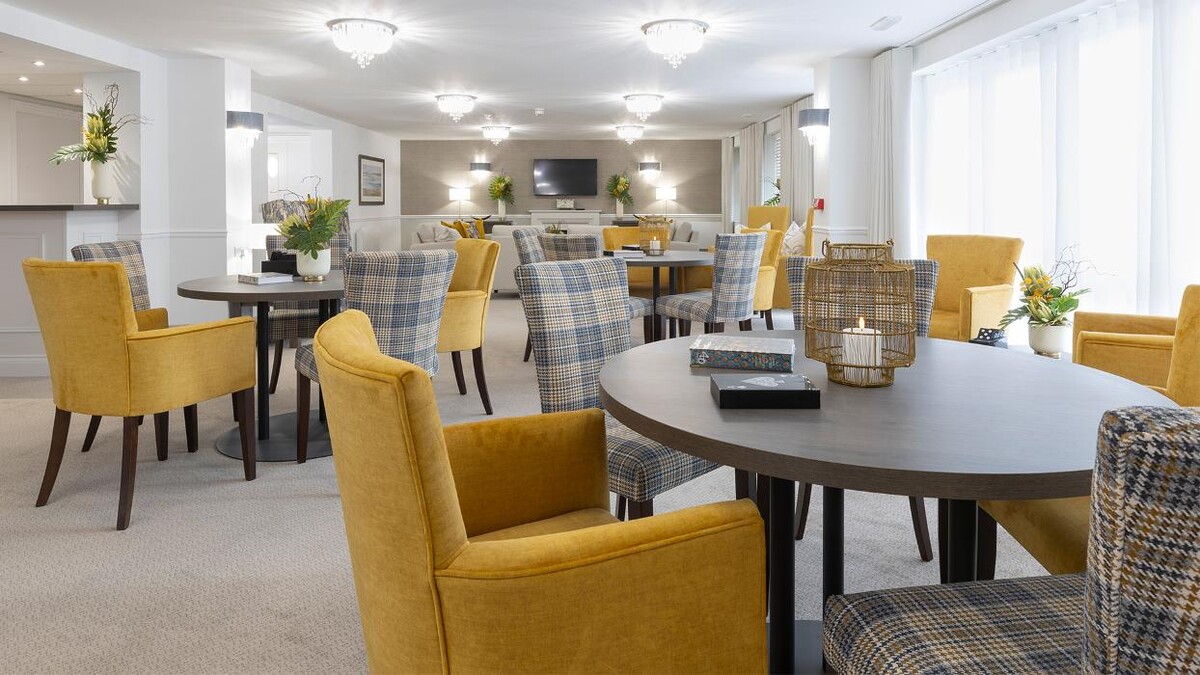 Images Churchill Living