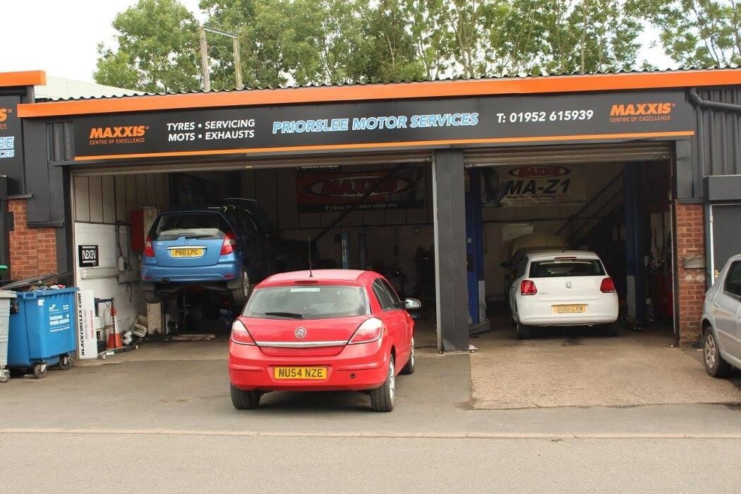 Images Priorslee Motor Services Ltd Castrol Service