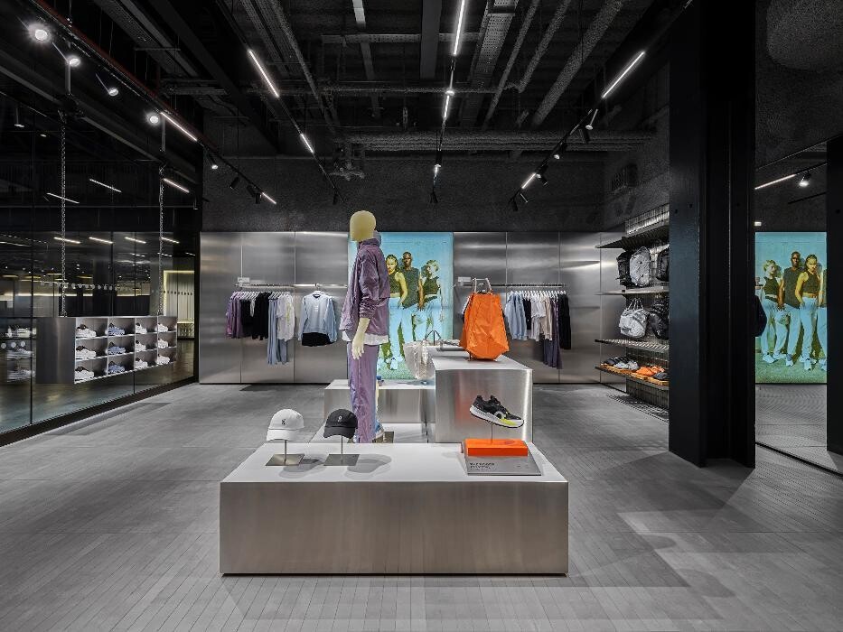 Images On Store London Battersea