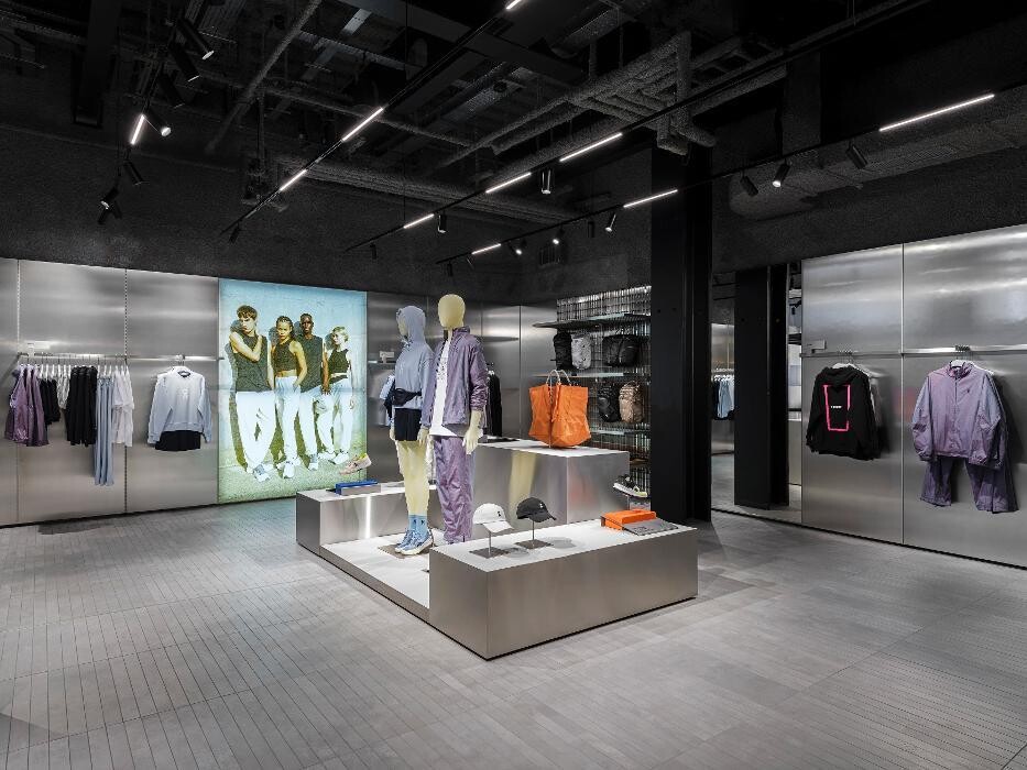 Images On Store London Battersea