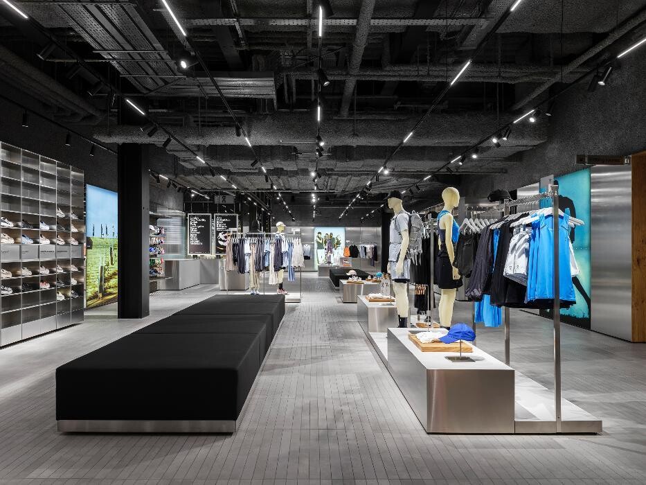 Images On Store London Battersea