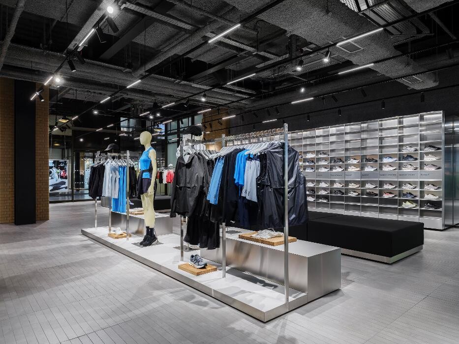 Images On Store London Battersea