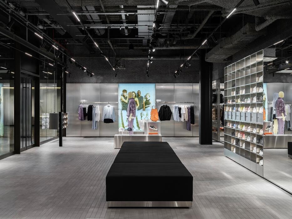 Images On Store London Battersea