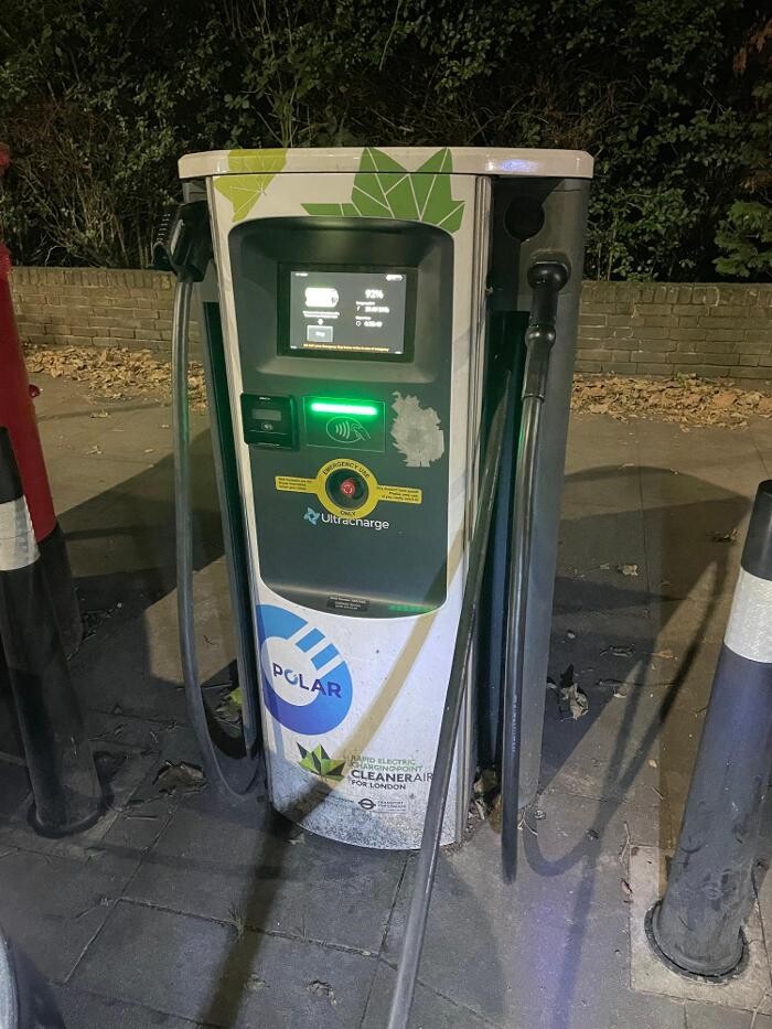 Images bp pulse Charging Station