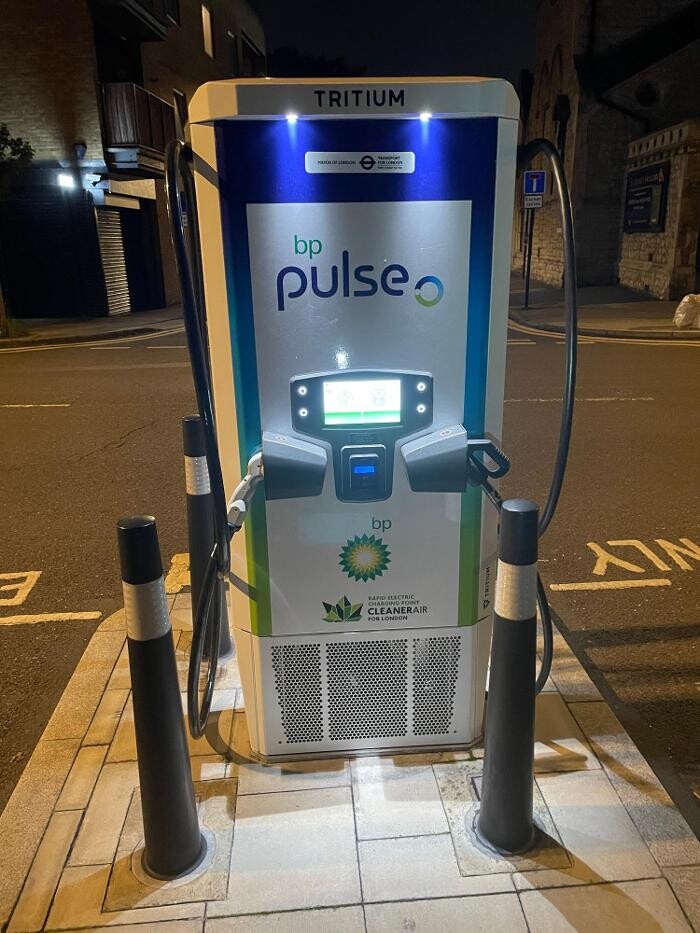 Images bp pulse Charging Station