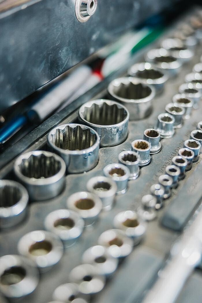 Images Hereford Volvo Specialist Ltd Castrol Service