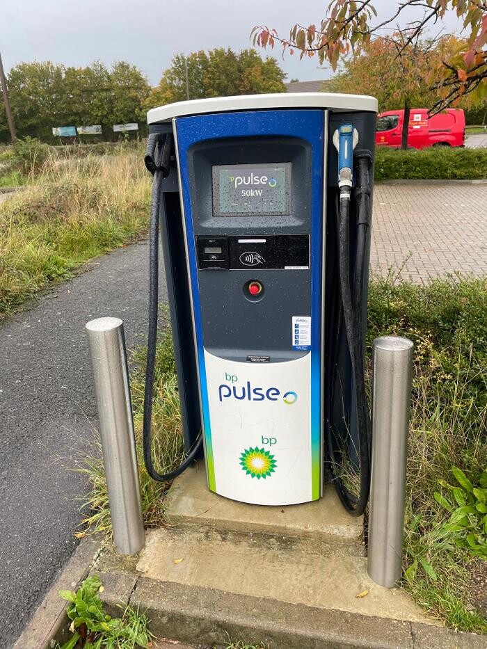 Images bp pulse Charging Station