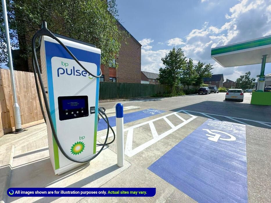 Images bp pulse Charging Station
