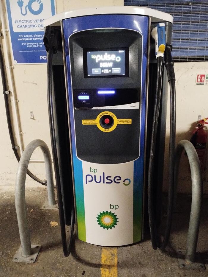 Images bp pulse Charging Station