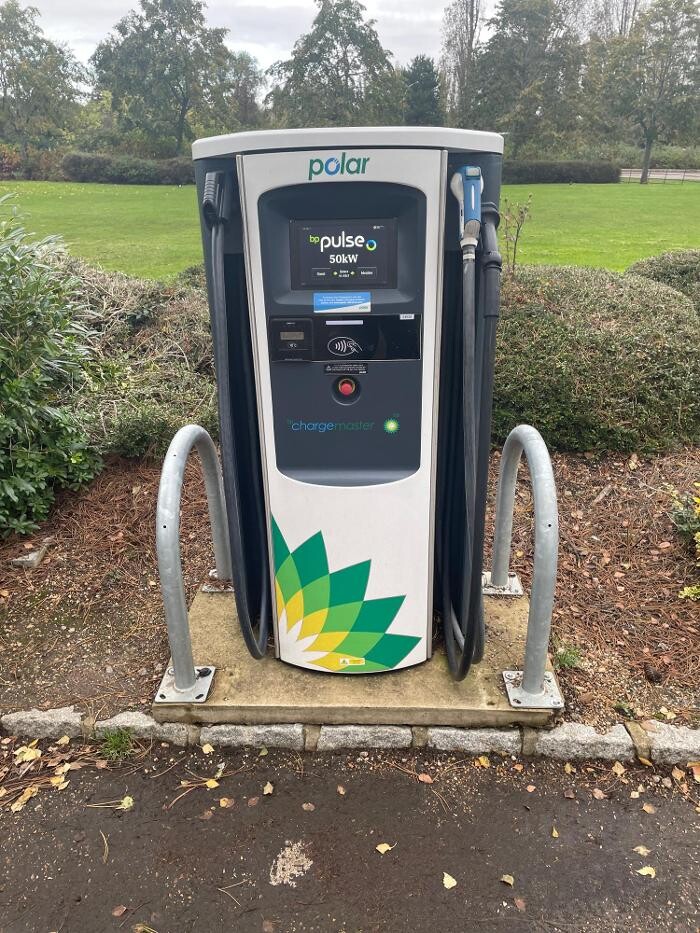 Images bp pulse Charging Station