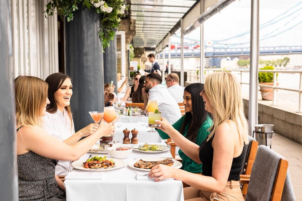 Images Butlers Wharf Chop House
