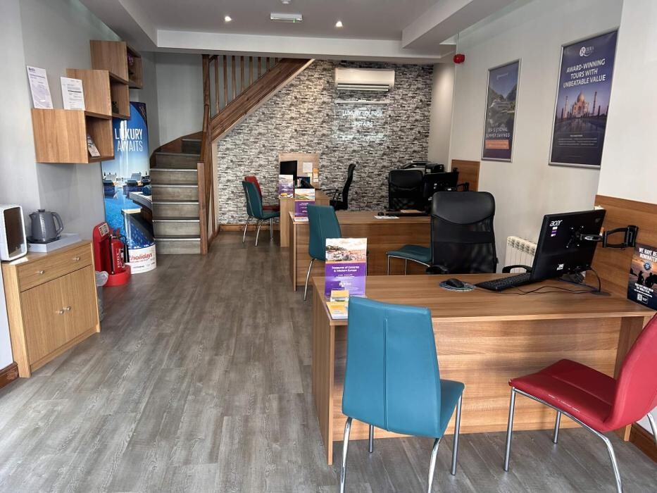 Images Hays Travel Spalding