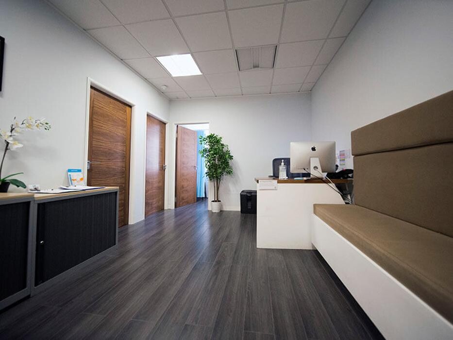 Images London Doctors Clinic Liverpool Street