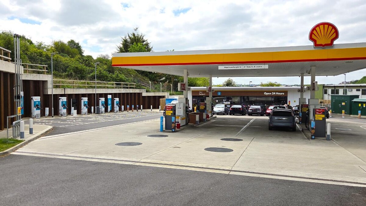 Images Shell Recharge Charging Station