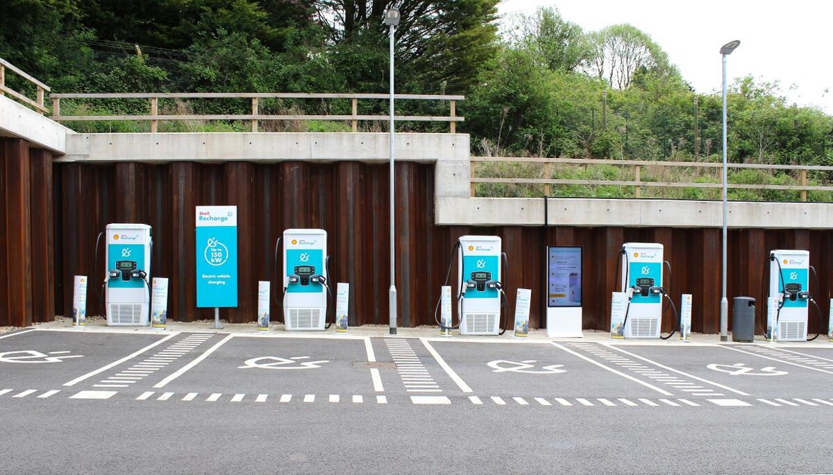 Images Shell Recharge Charging Station