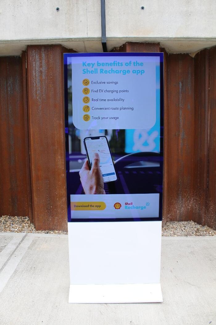 Images Shell Recharge Charging Station