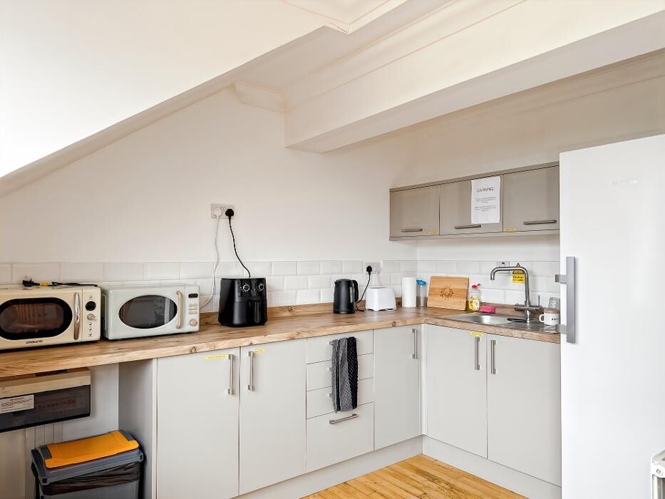 Images HQ Independent House