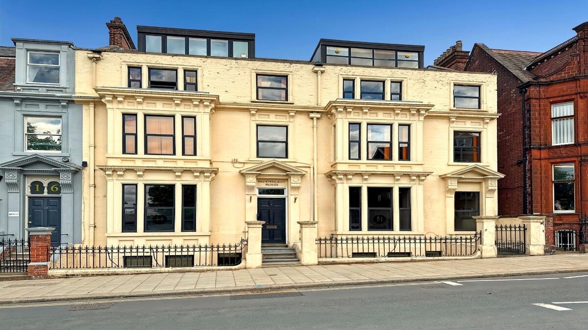 Images HQ Independent House