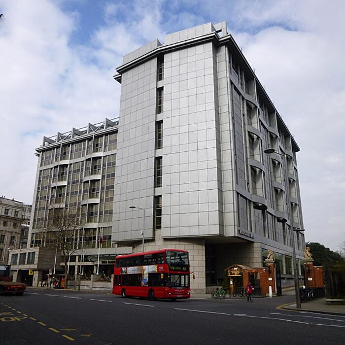 Images London Doctors Clinic Kensington