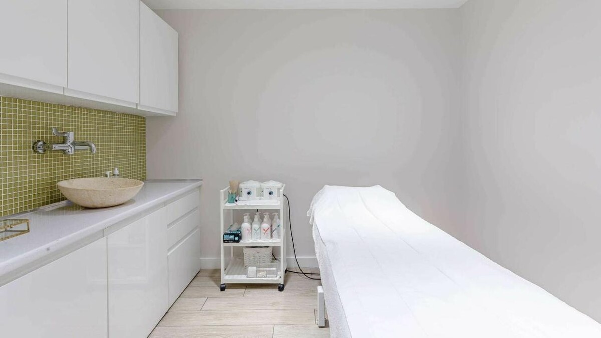 Images London Doctors Clinic Kensington