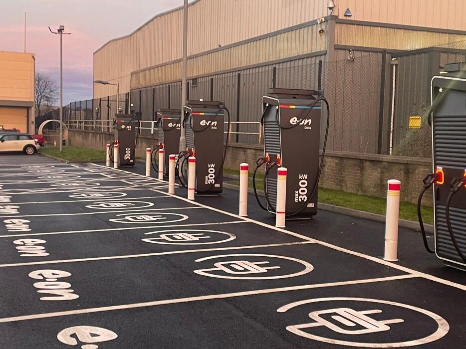 Images E.ON Drive Charging Station