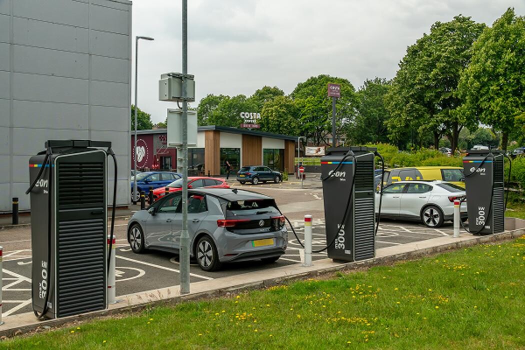 Images E.ON Drive Charging Station