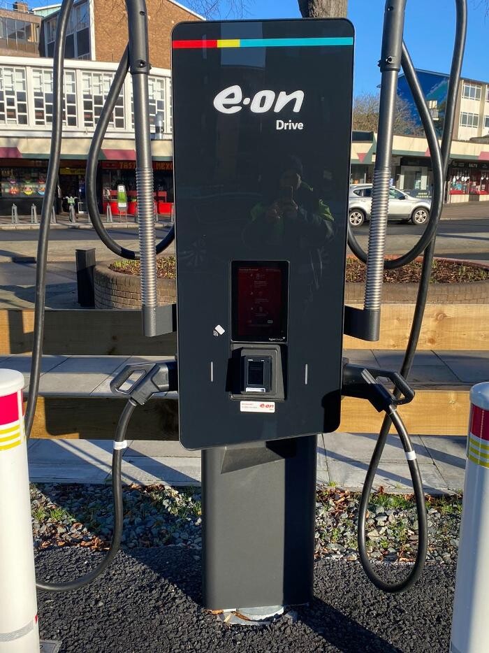 Images E.ON Drive Charging Station