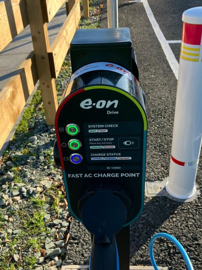 Images E.ON Drive Charging Station