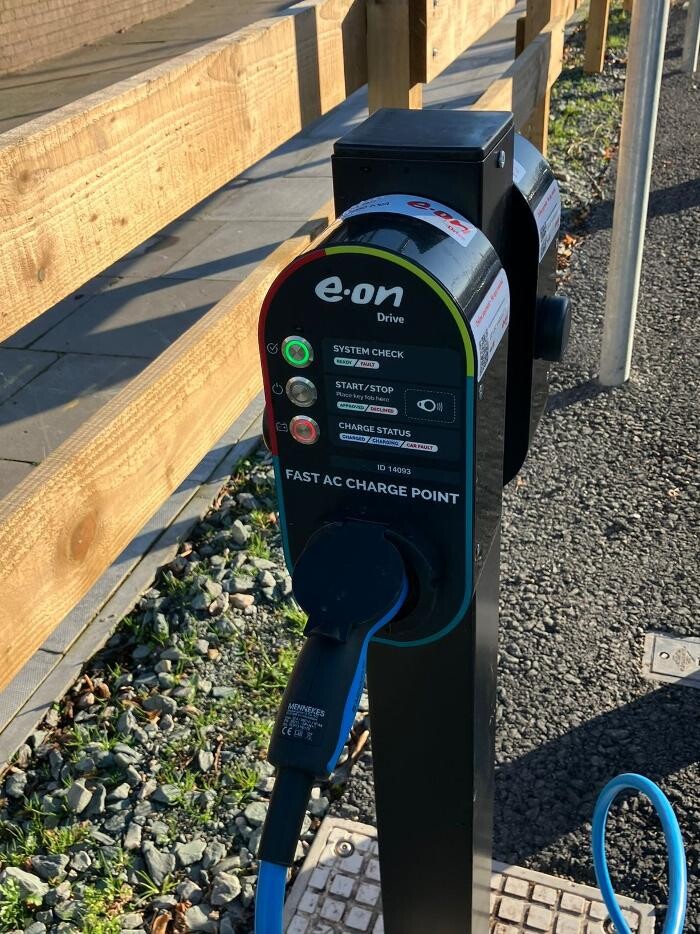 Images E.ON Drive Charging Station