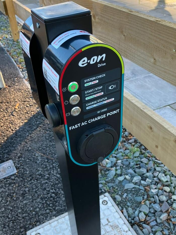 Images E.ON Drive Charging Station