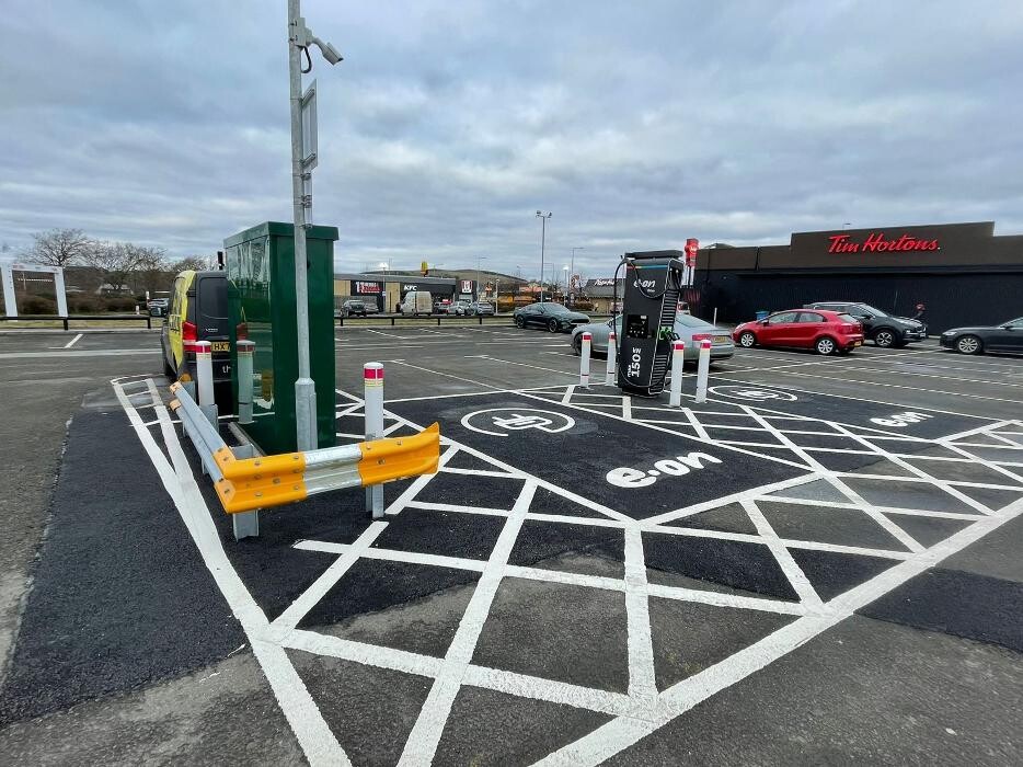 Images E.ON Drive Charging Station