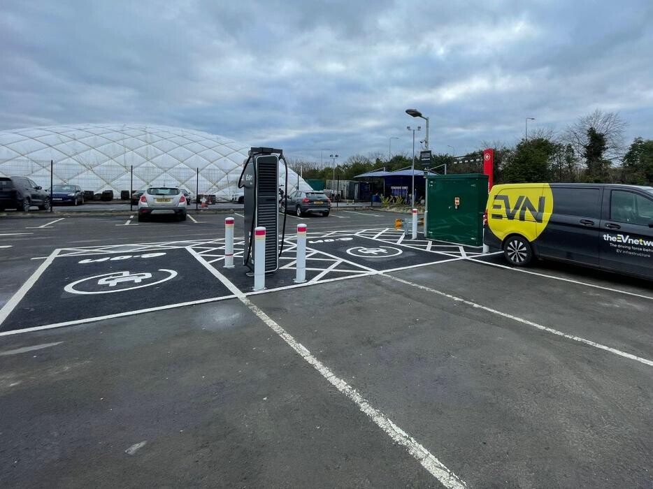 Images E.ON Drive Charging Station