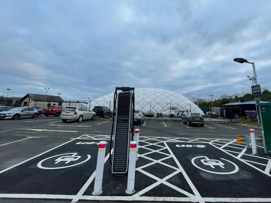 Images E.ON Drive Charging Station