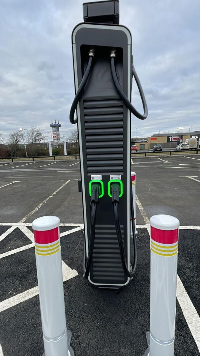 Images E.ON Drive Charging Station
