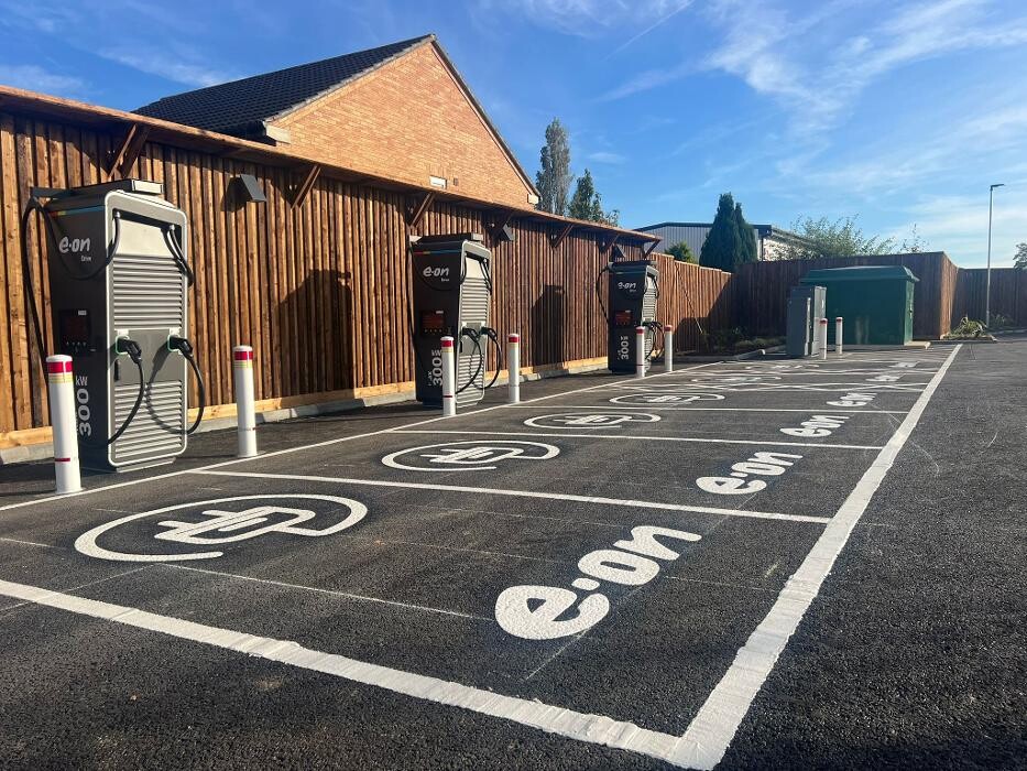 Images E.ON Drive Charging Station