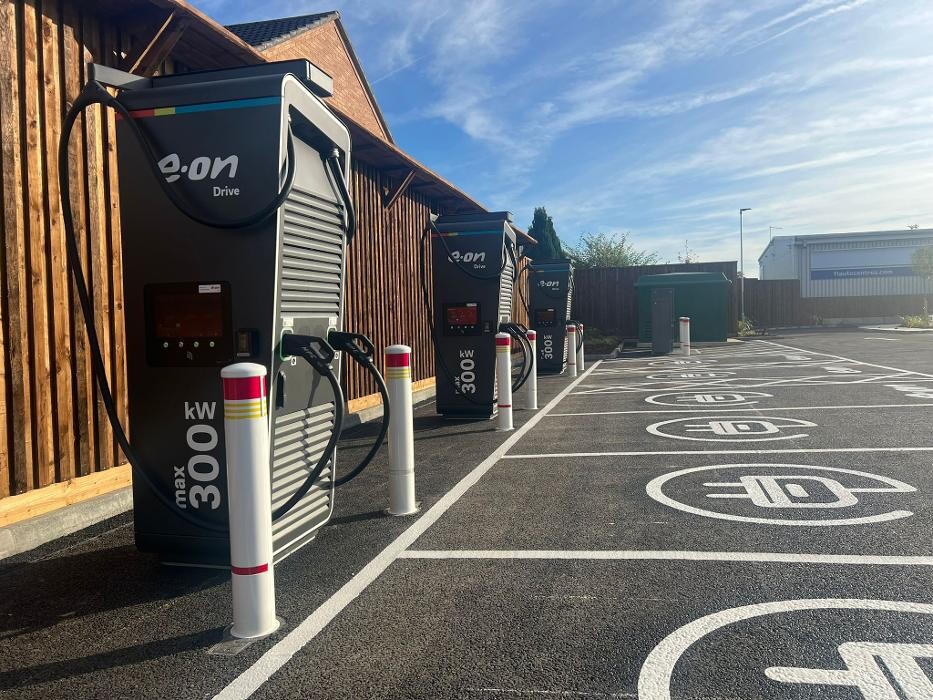 Images E.ON Drive Charging Station