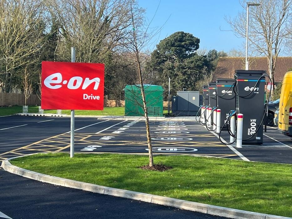 Images E.ON Drive Charging Station
