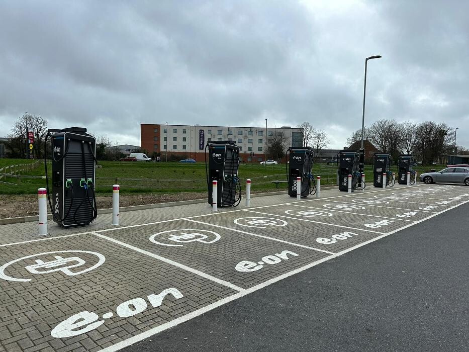 Images E.ON Drive Charging Station