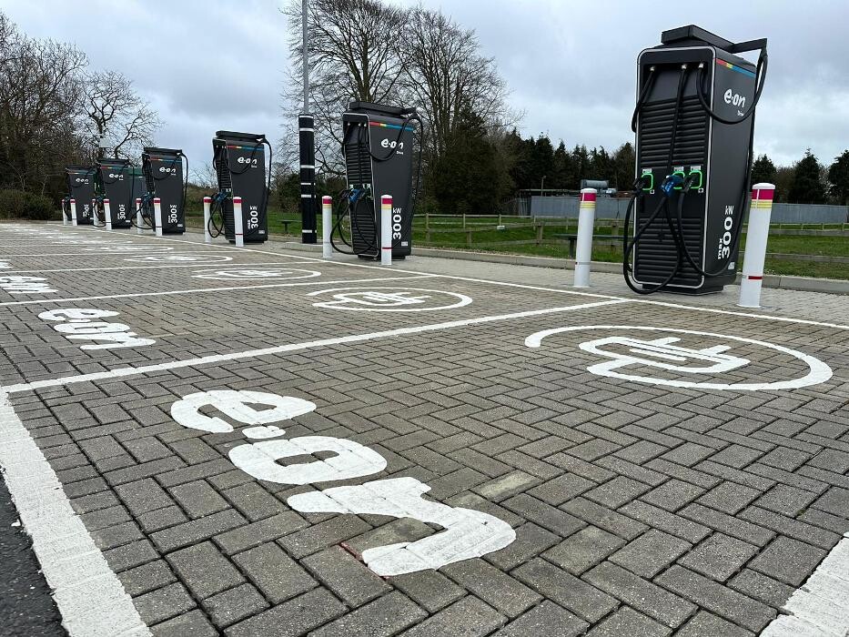 Images E.ON Drive Charging Station