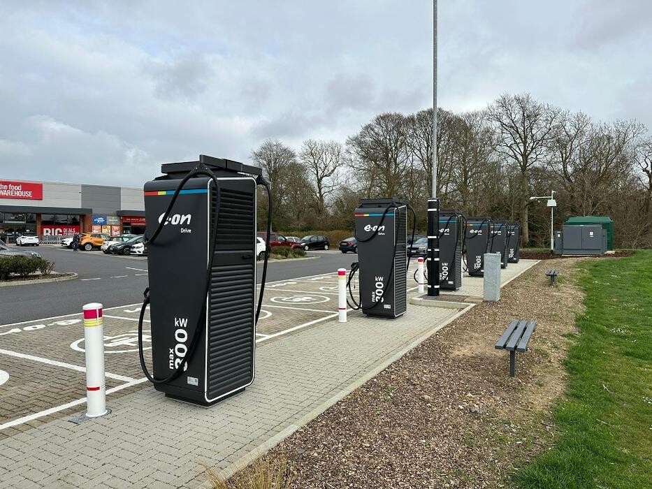 Images E.ON Drive Charging Station