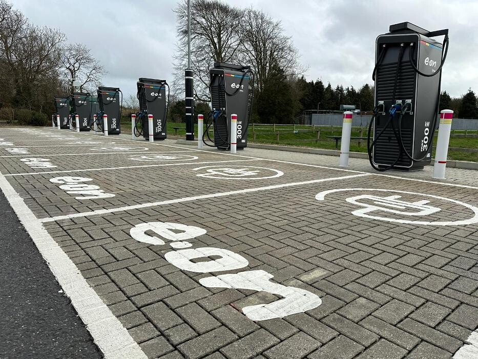 Images E.ON Drive Charging Station