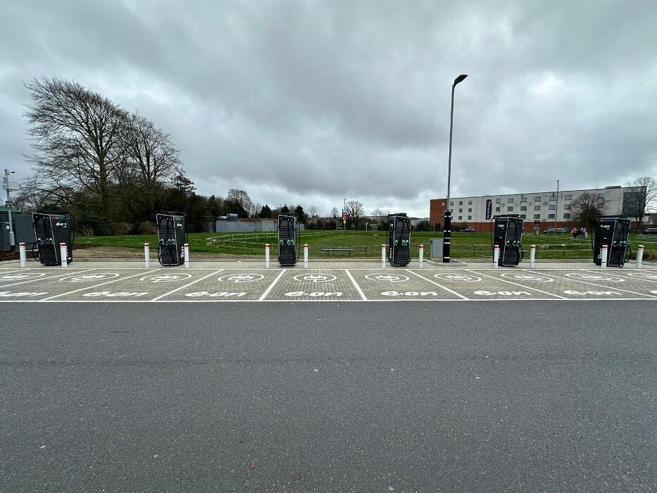 Images E.ON Drive Charging Station