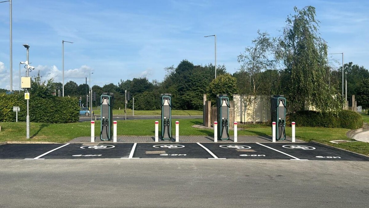 Images E.ON Drive Charging Station