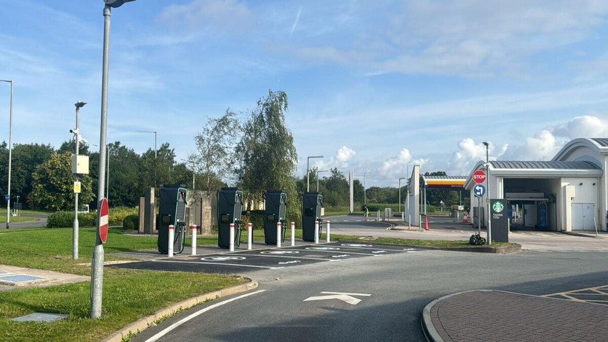 Images E.ON Drive Charging Station