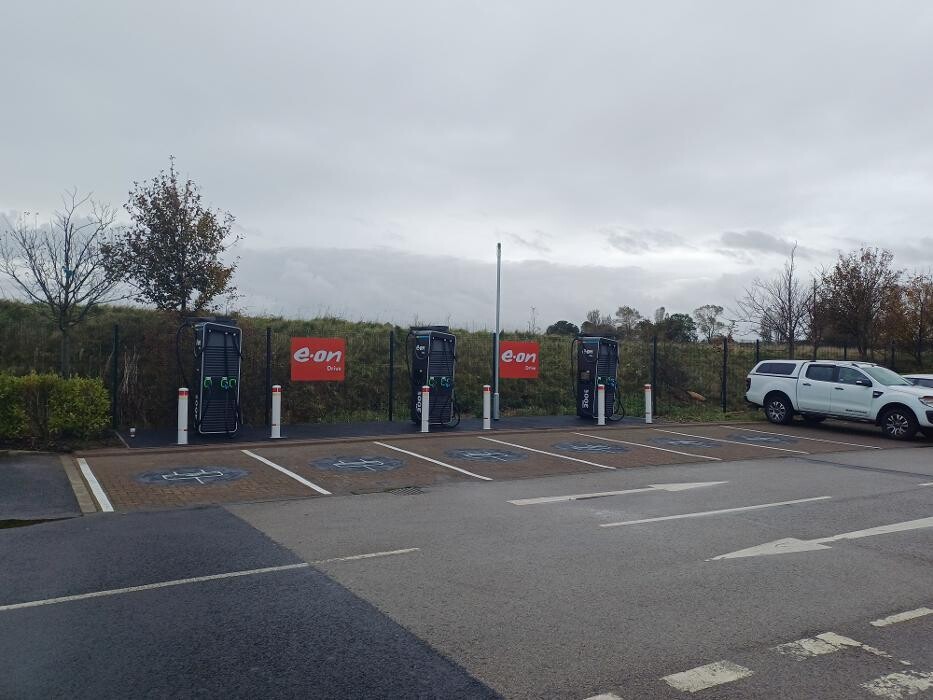 Images E.ON Drive Charging Station